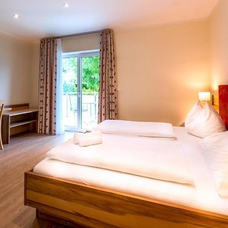 Bruderhofer Hotel อัลท์มุนสเตอร์ ภายนอก รูปภาพ