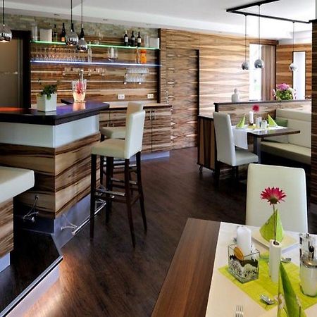 Bruderhofer Hotel อัลท์มุนสเตอร์ ภายนอก รูปภาพ