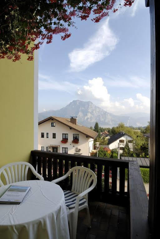 Bruderhofer Hotel อัลท์มุนสเตอร์ ภายนอก รูปภาพ
