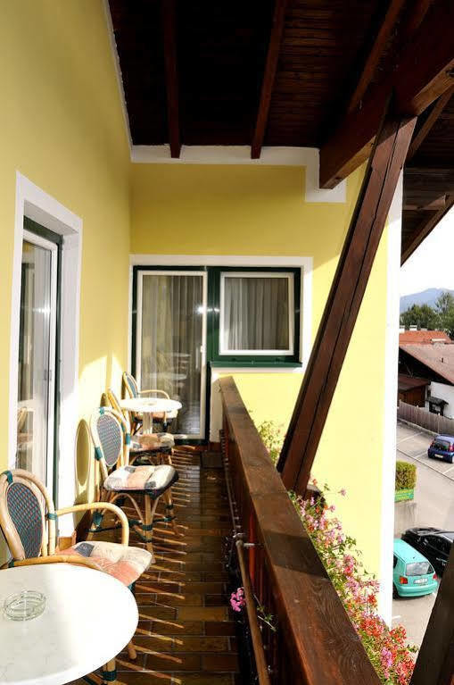 Bruderhofer Hotel อัลท์มุนสเตอร์ ภายนอก รูปภาพ