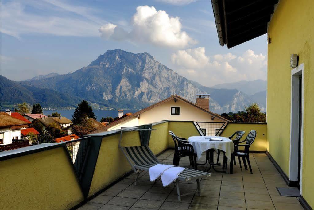 Bruderhofer Hotel อัลท์มุนสเตอร์ ภายนอก รูปภาพ