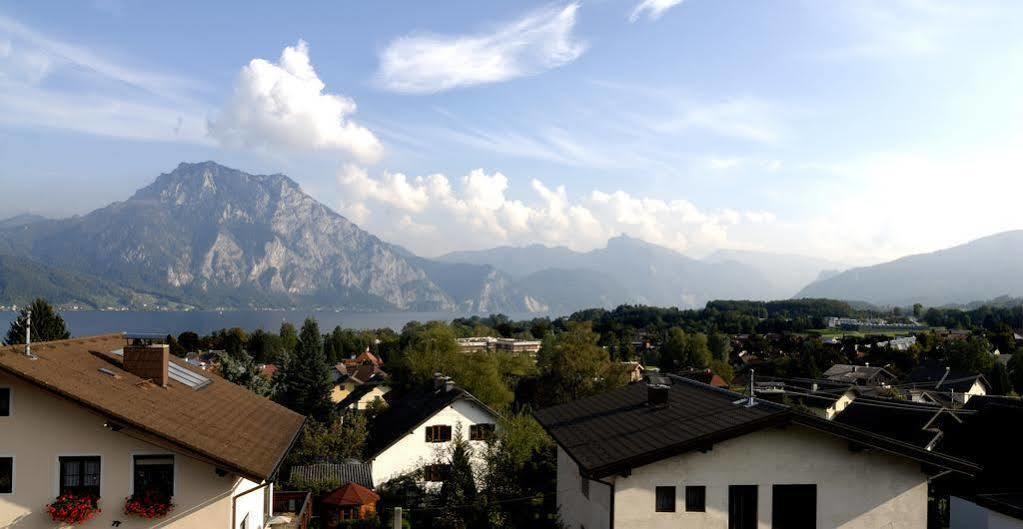 Bruderhofer Hotel อัลท์มุนสเตอร์ ภายนอก รูปภาพ