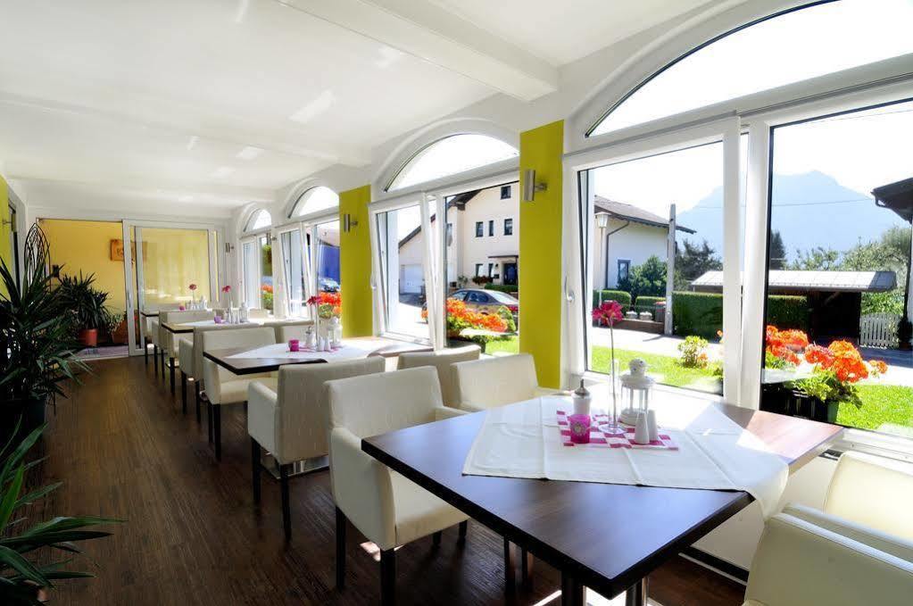 Bruderhofer Hotel อัลท์มุนสเตอร์ ภายนอก รูปภาพ